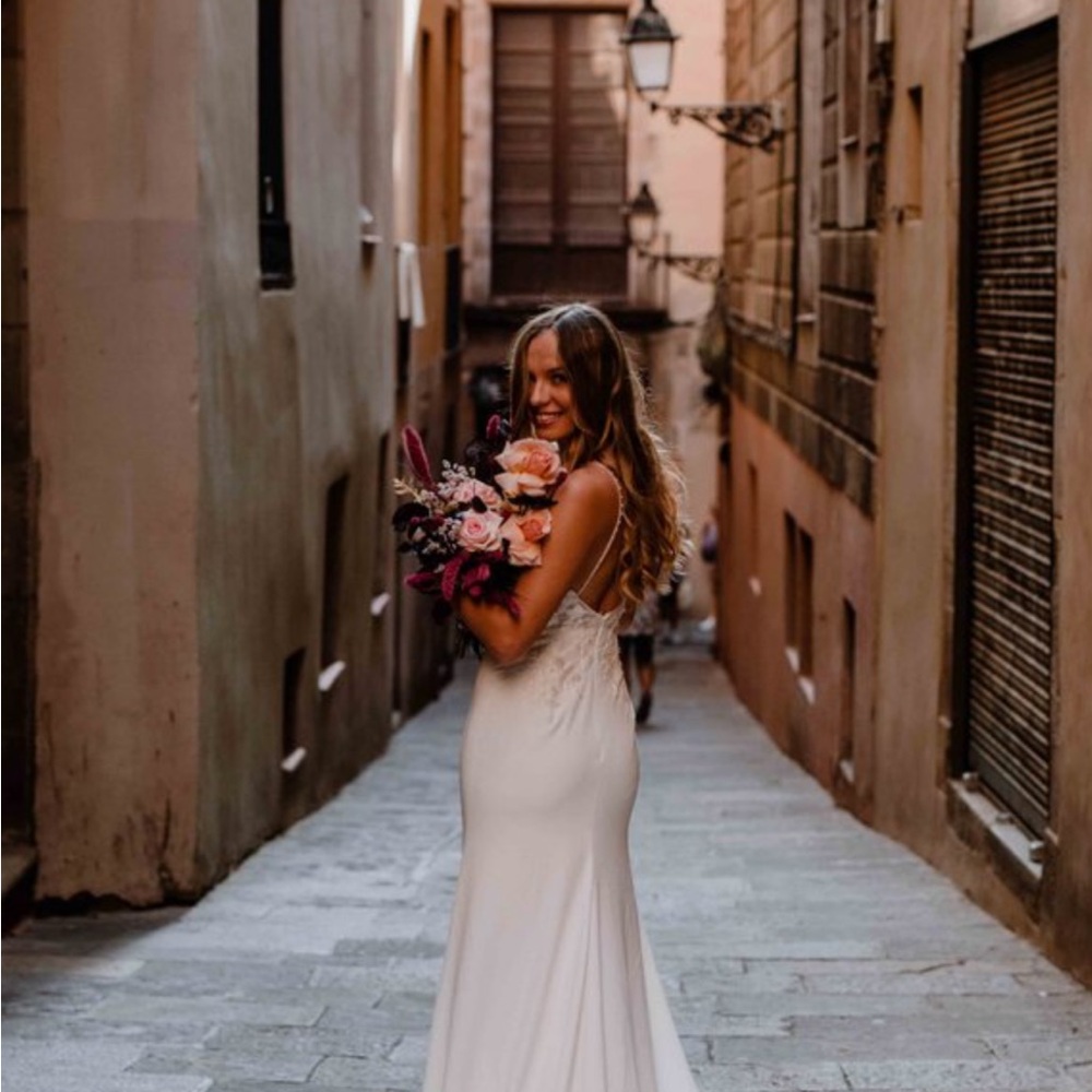 Alena Leena garden rose wedding dress - Picture 2 of 11